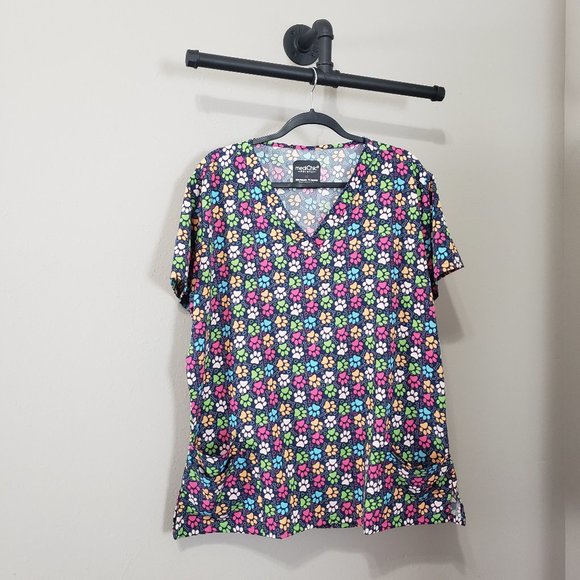 MediChic Paw Print Multicolor Scrub Top 2X - Picture 2 of 10